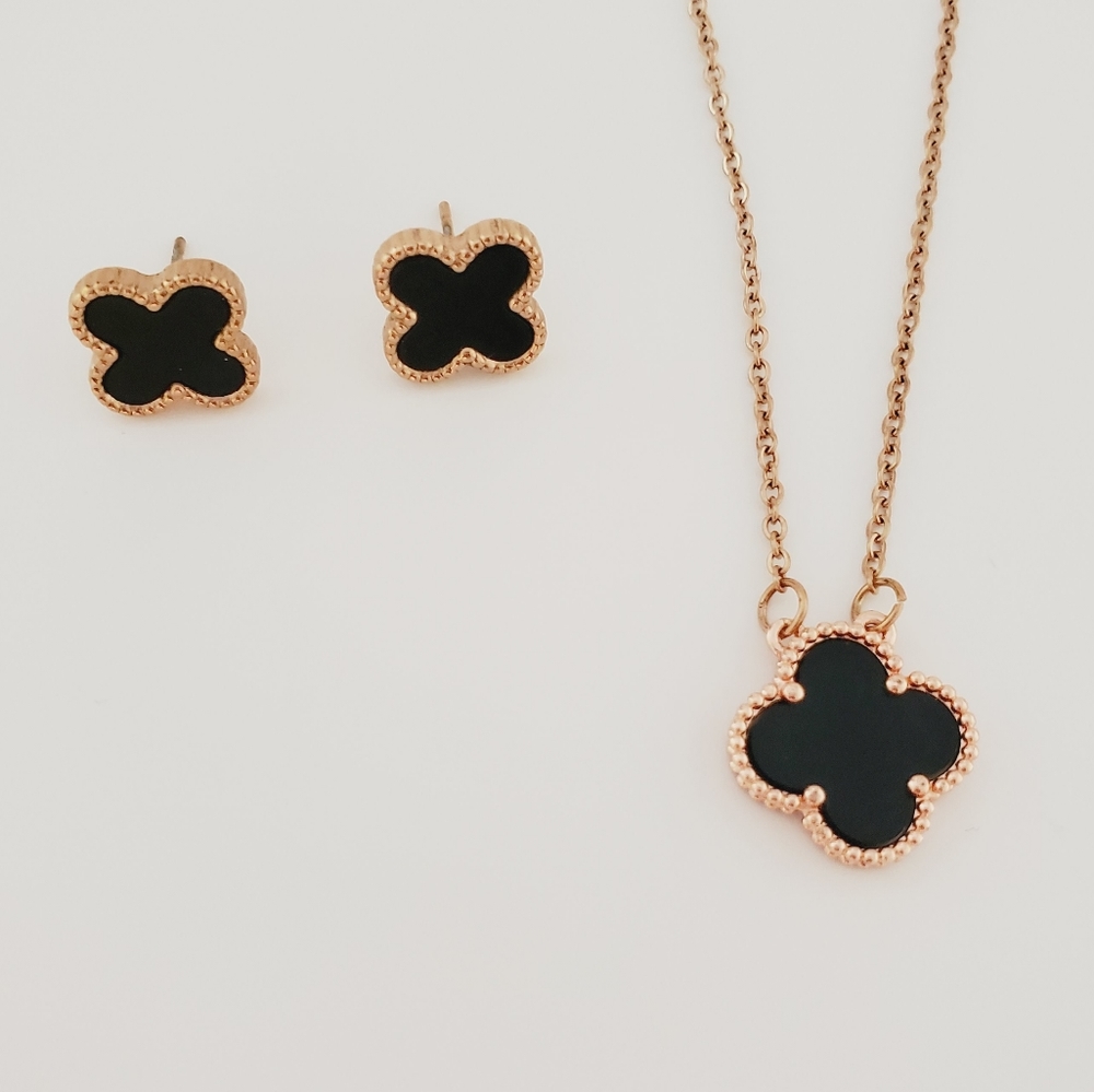 Gold Filled Four Leaf Clover Necklace and Earrings Set - Picture 2 of 9